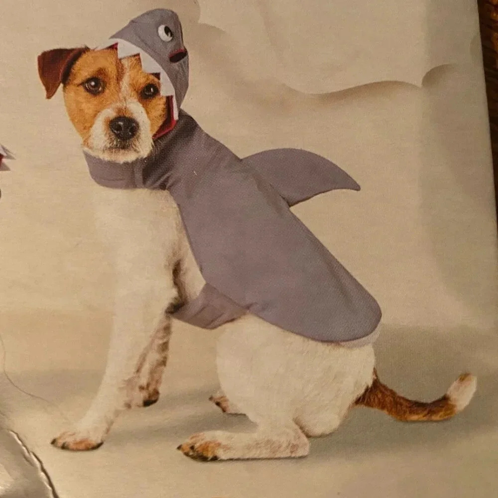 Hyde &‎ EEK! Boutique Reflective Shark Hoodie Small Dog and Cat Costume X-Small